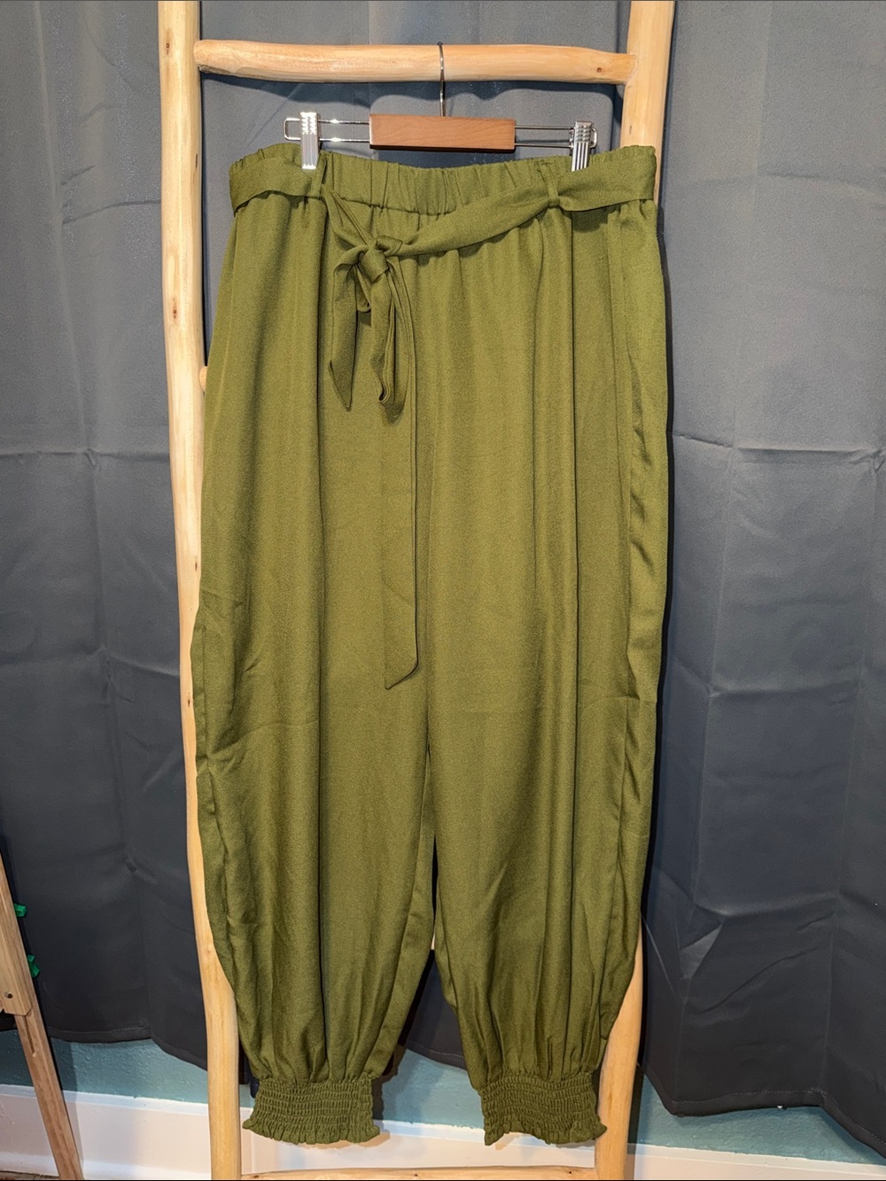 SHEIN Olive Green Paperbag Jogger Pants with Tie Waist